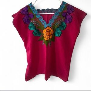 Source Unknown Magenta Hand-Embroidered Floral V-Neck Tunic